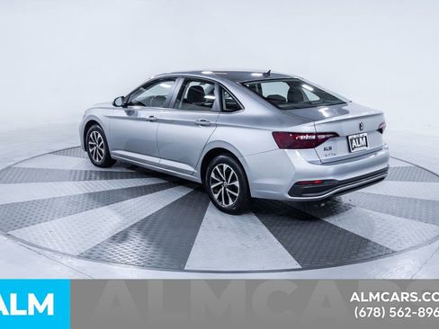 Used 2024 Volkswagen Jetta S image 7