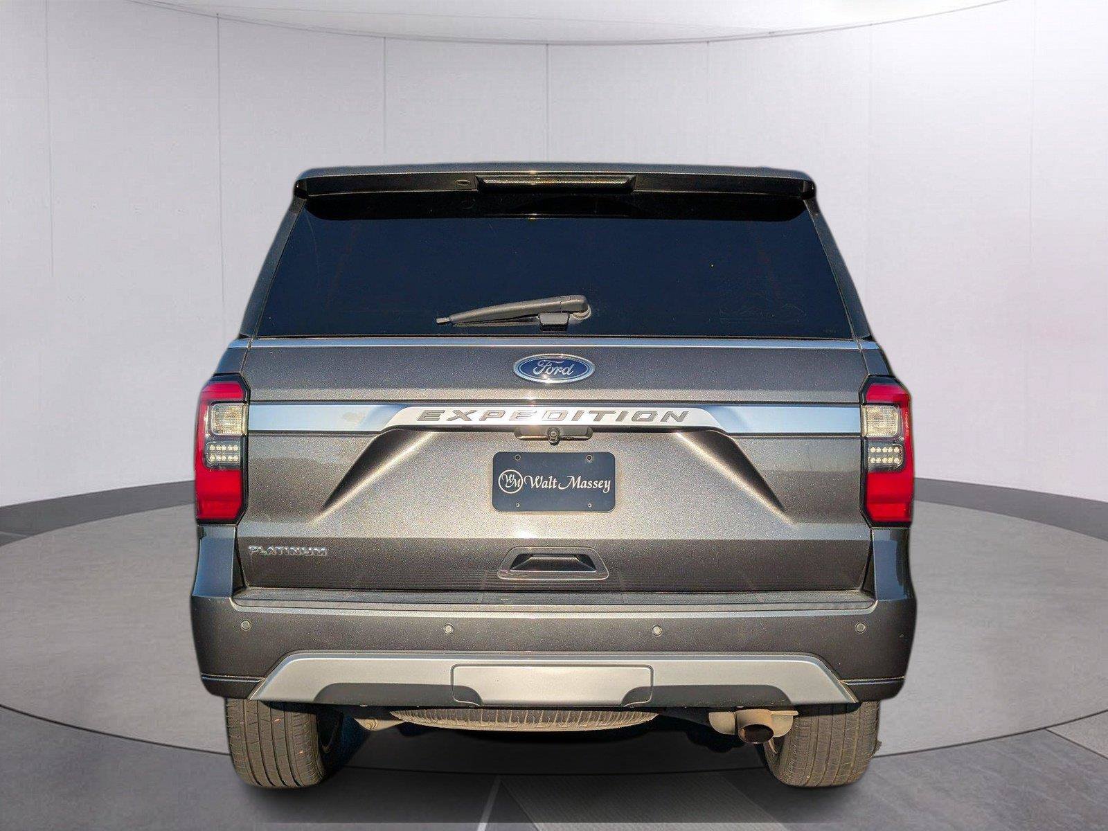 Used 2018 Ford Expedition Platinum RWD image 6