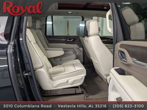 Used 2021 GMC Yukon XL Denali image 10