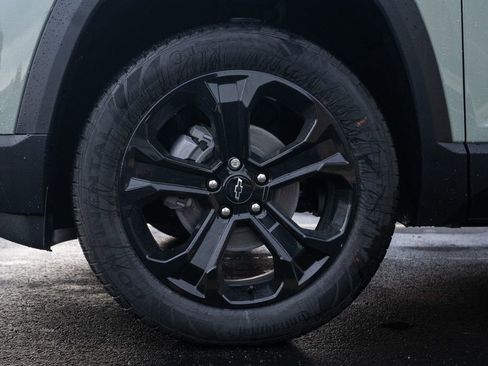 New 2026 Chevrolet Equinox LT w/ Convenience Package II image 8