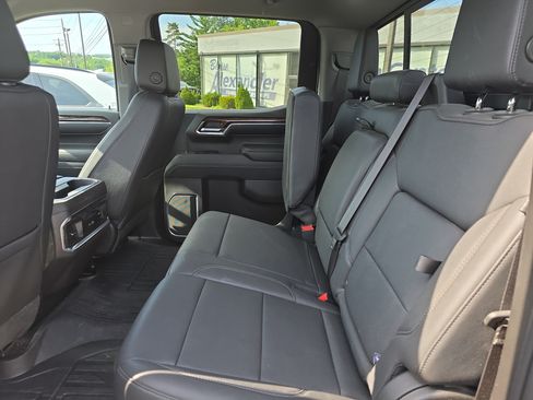 Used 2023 GMC Sierra 1500 Elevation w/ Elevation Premium Package AWD/4WD image 13