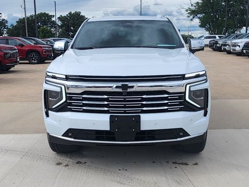 Used 2026 Chevrolet Tahoe Premier w/ Sun And Tow Package AWD/4WD image 2