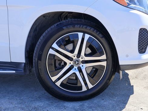 Used 2018 Mercedes-Benz GLS 450 4MATIC image 28