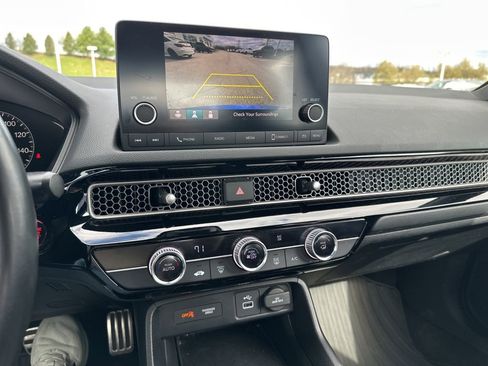 Used 2023 Honda Civic Sport image 10