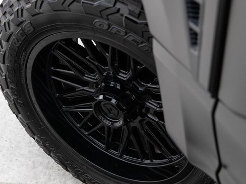 Used 2024 Ford F350 Platinum image 45