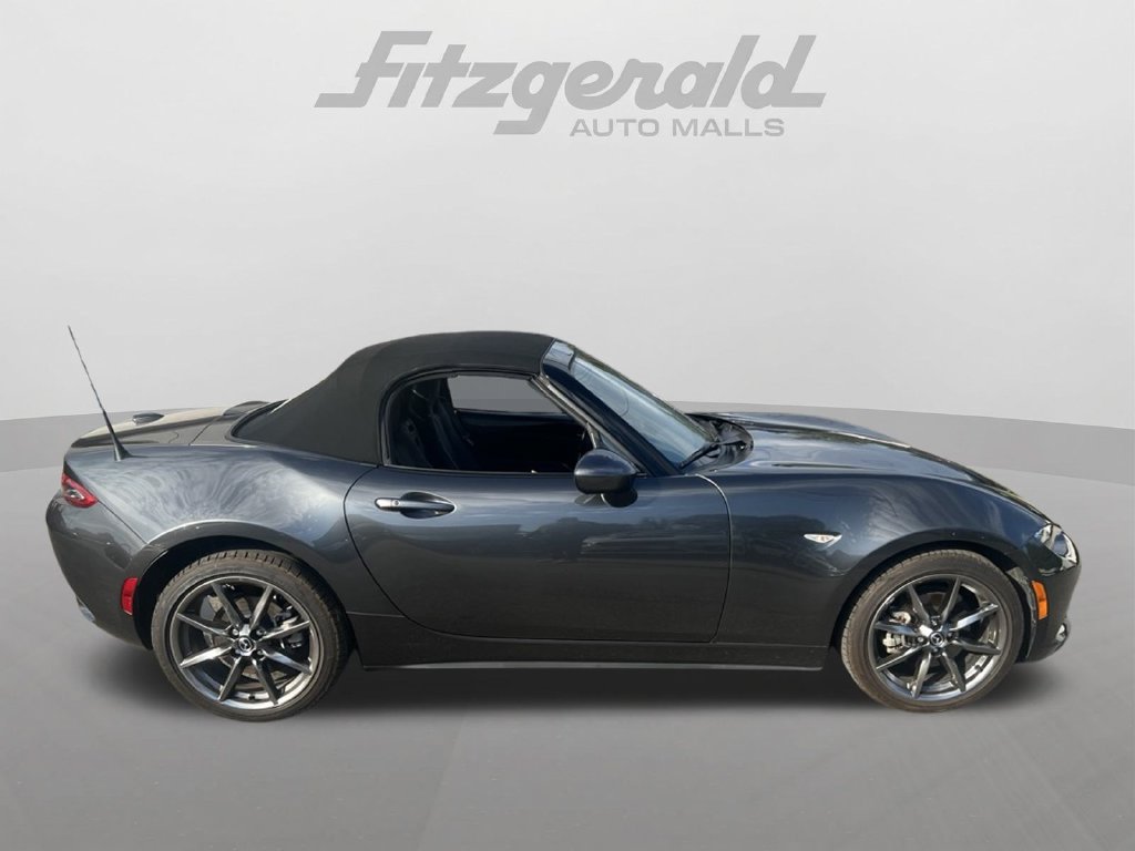 Used 2021 MAZDA MX-5 Miata Grand Touring RWD image 2