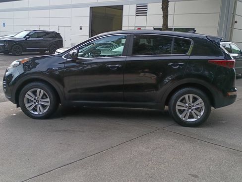 Used 2018 Kia Sportage LX AWD/4WD image 7