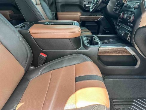 Used 2020 Chevrolet Silverado 2500 High Country w/ Z71 Off-Road Package AWD/4WD image 24