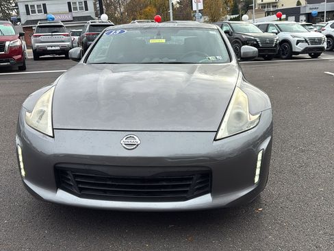 Used 2013 Nissan 370Z image 2