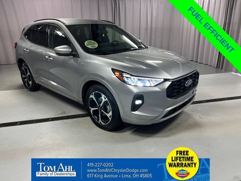 Used 2023 Ford Escape ST-Line Select w/ Tech Pack #2 AWD/4WD image 1