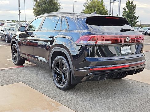 New 2026 Volkswagen Atlas Cross Sport SEL R-Line image 2