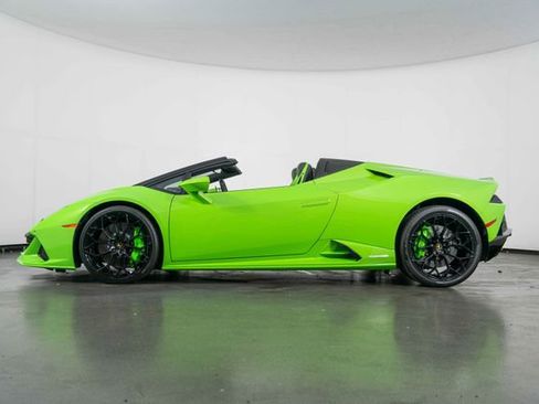 Used 2023 Lamborghini Huracan EVO AWD/4WD image 5