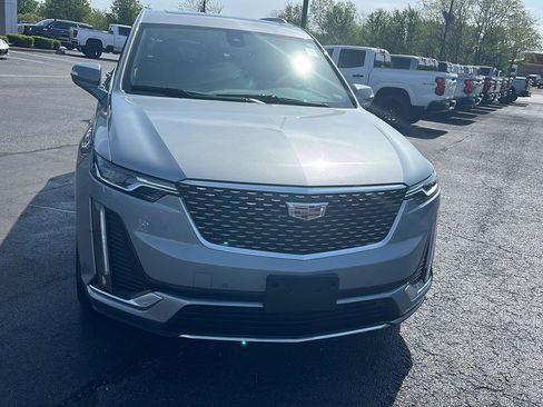 Used 2025 Cadillac XT6 Premium Luxury AWD/4WD image 8