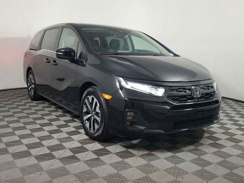 Used 2025 Honda Odyssey EX-L image 3