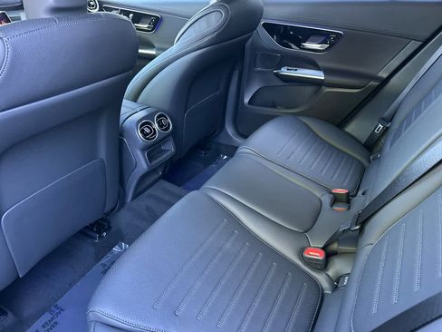 New 2026 Mercedes-Benz GLC 300 4MATIC image 11