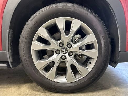Used 2024 Toyota Grand Highlander AWD image 11