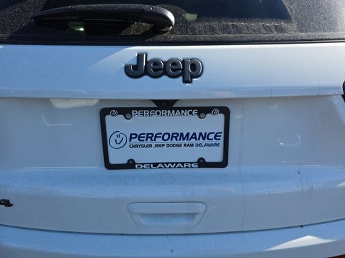 New 2026 Jeep Compass Latitude image 26