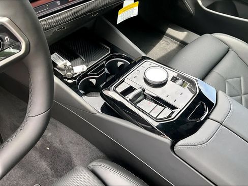 New 2027 BMW 550e xDrive AWD/4WD image 8