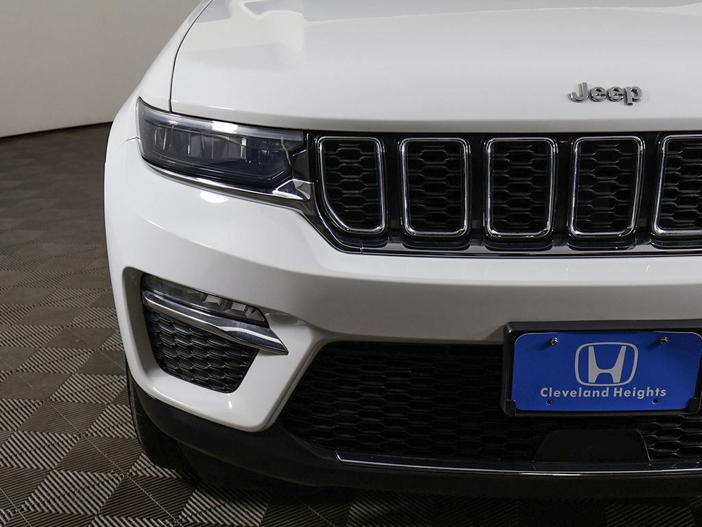 Used 2023 Jeep Grand Cherokee Limited AWD/4WD image 15
