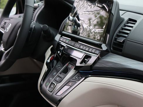 New 2026 Honda Odyssey Elite image 9