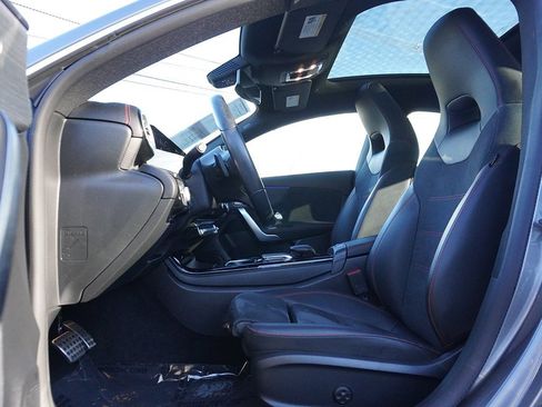 Used 2023 Mercedes-Benz CLA 250 4MATIC image 32