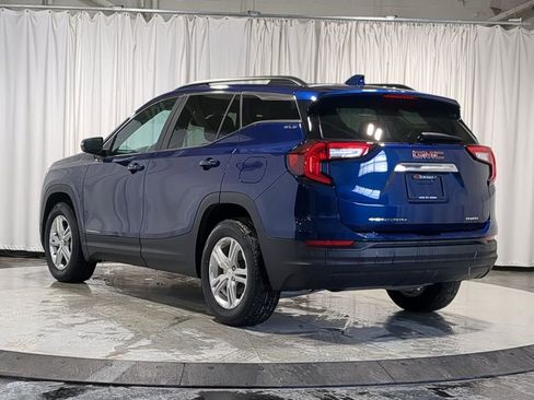 Used 2022 GMC Terrain SLE w/ Driver Convenience Package image 12