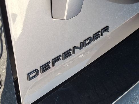 Used 2023 Land Rover Defender 130 X AWD/4WD image 29