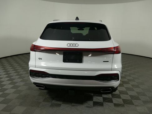New 2025 Audi Q5 Premium Plus image 4