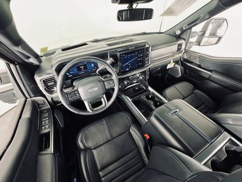 Used 2025 Ford F350 Platinum w/ Tremor Off-Road Package image 11