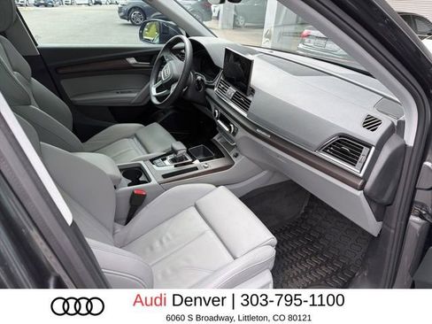 Used 2024 Audi Q5 e Premium Plus w/ Premium Plus Package AWD/4WD image 10
