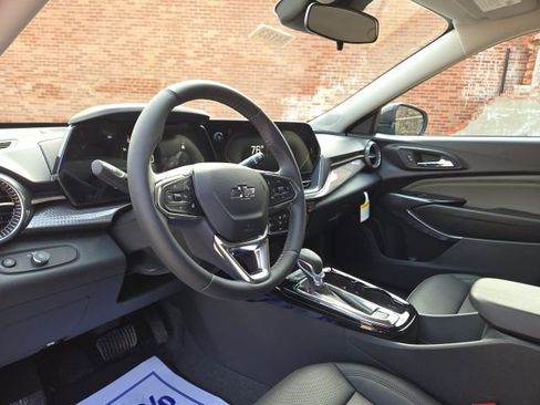New 2026 Chevrolet Trax ACTIV FWD image 8