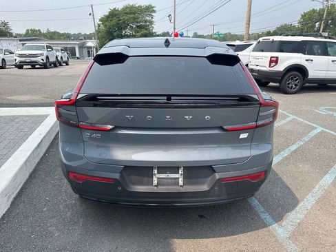 Used 2023 Volvo C40 P8 Recharge Ultimate image 6