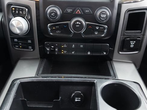 Used 2015 RAM 1500 Sport AWD/4WD image 38
