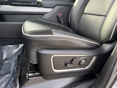 New 2026 RAM 1500 Laramie w/ Sport Appearance Package AWD/4WD image 24