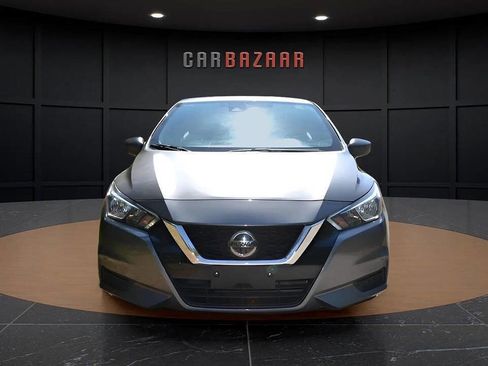 Used 2020 Nissan Versa S image 2