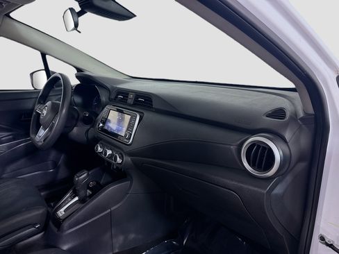 Used 2020 Nissan Versa S image 30