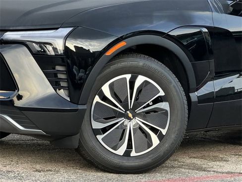 New 2026 Chevrolet Blazer EV LT image 8
