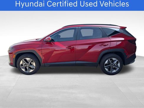 Certified 2025 Hyundai Tucson SEL AWD/4WD image 2