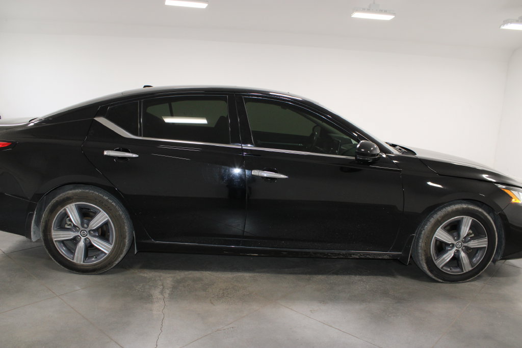 Used 2021 Nissan Altima 2.5 SL FWD image 11