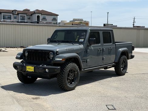 New 2025 Jeep Gladiator Willys image 4
