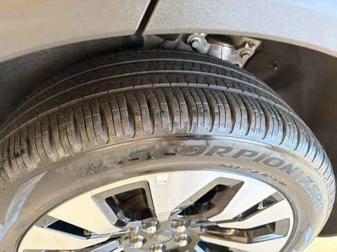 Used 2025 Ford Explorer Platinum w/ LUX Leather Package image 29