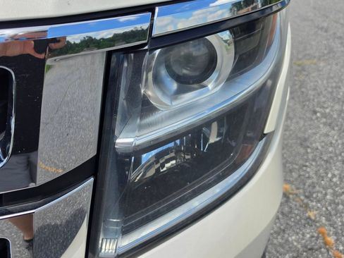 Used 2015 Chevrolet Tahoe LTZ AWD/4WD image 23