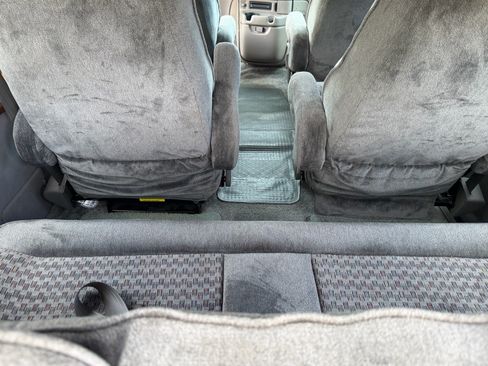Used 2003 Chevrolet Astro RWD image 19