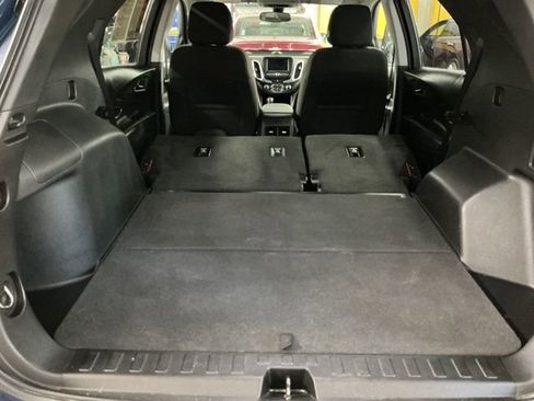 Used 2019 Chevrolet Equinox LT AWD/4WD image 37