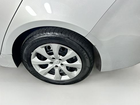 Used 2024 Toyota Corolla LE image 11