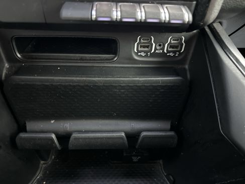 Used 2020 RAM 1500 Big Horn w/ Built-to-serve Edition image 15