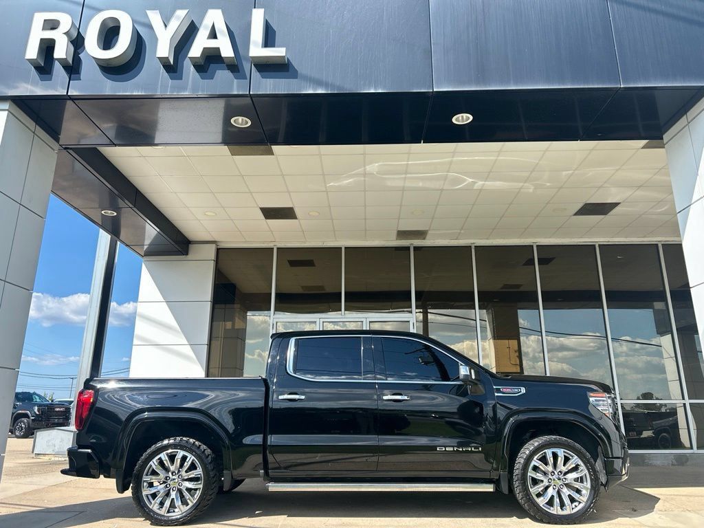 Used 2024 GMC Sierra 1500 Denali AWD/4WD image 1
