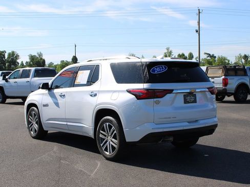 Used 2023 Chevrolet Traverse High Country AWD/4WD image 7
