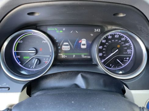 Used 2019 Toyota Camry XLE w/ Driver Assist Package FWD image 25