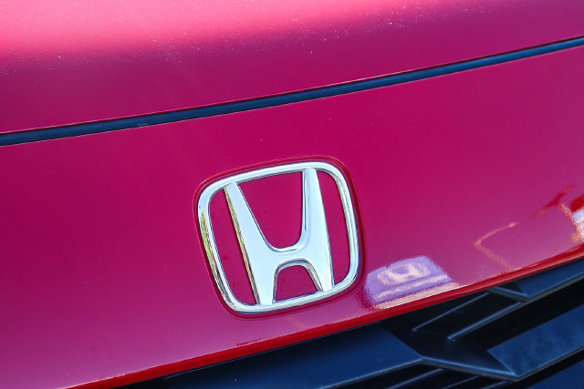 Used 2025 Honda HR-V Sport image 5